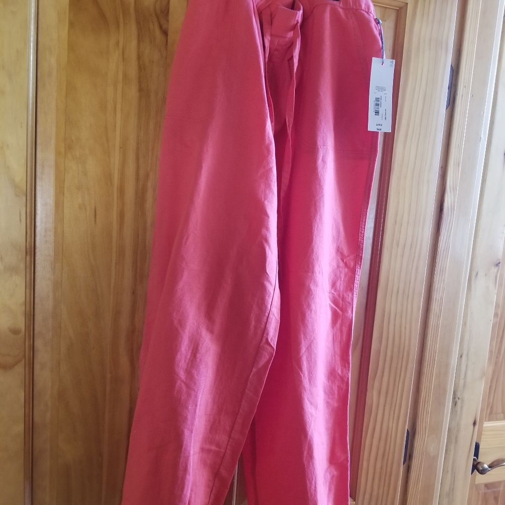Liz Claiborne...New w/tag capri